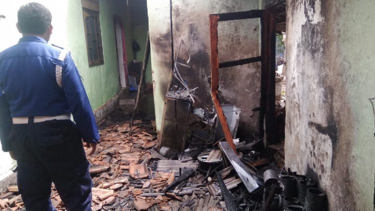 Api Hanguskan Kamar Mandi Rumah Warga Ciore Gede