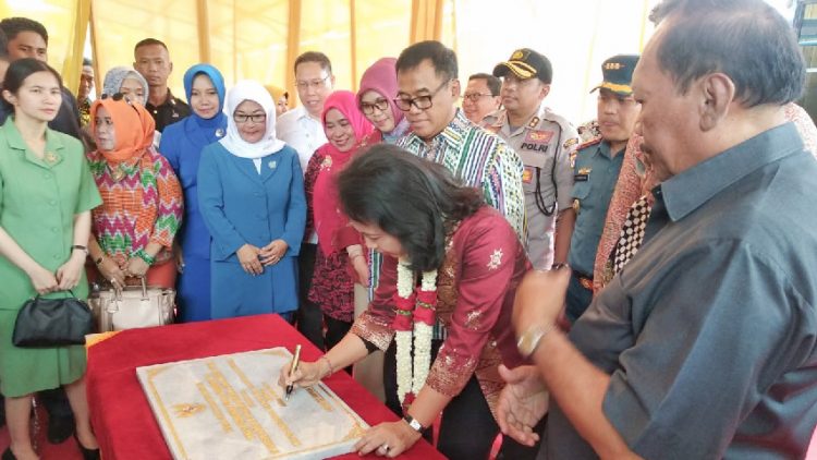 Menteri PPPA Resmikan Rumah Perlindungan Pekerja Perempuan di Kawasan KIEC