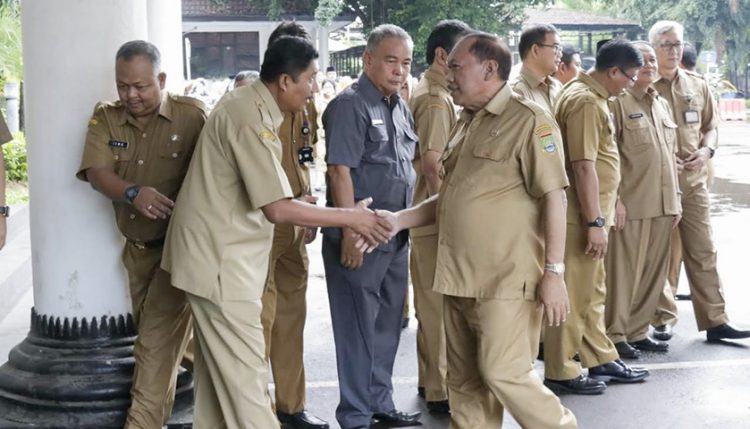 Edi Minta Program yang Bersentuhan dengan Masyarakat Dipercepat