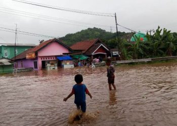 banjir gerbang tol