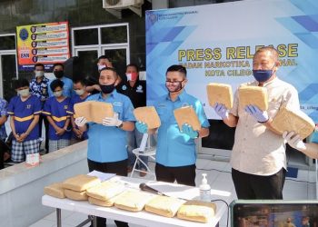 BNN Kota Cilegon Gagalkan Penyelundupan Ganja Seberat 15 Kg