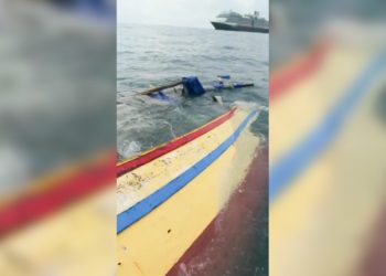 Kapal Nelayan Terbalik, 10 Orang Penumpang Nasibnya Belum Jelas