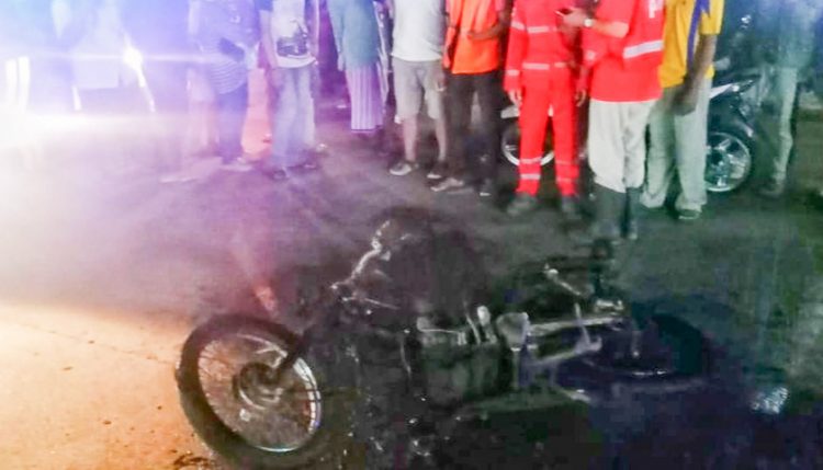sepeda motor terbakar