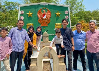 Ziarah ke Makam Brigjen KH. Syam’un, Ini yang Dikatakan Mumu