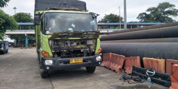 Kendaraan di Dalam Kapal Saling Bertabrakan, 15 Unit Alami Kerusakan