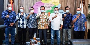 SMSI Selesai Bangun Jalan dan MCK, Wali Kota Serang: Luar Biasa