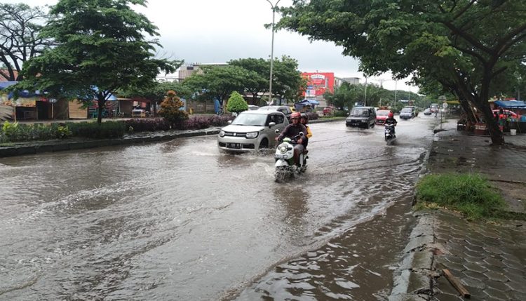 Tiap Turun Hujan JLS Selalu Banjir