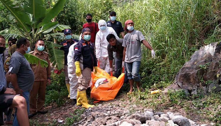 Wanita Muda Tewas Mengambang di Bekas Galian