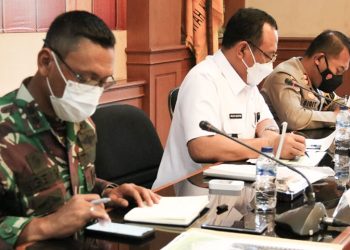 Kebijakan Larangan Penggunaan Handphone Hanya Berlaku untuk Rapat Internal