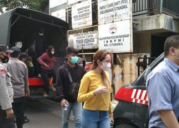 Asik-asik di Kamar, Tiga Pasangan Bukan Suami-Istri Digelandang Petugas