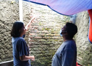 Ada “Pocong” Diduga Mencuri Handphone, Warga Dibuat Resah