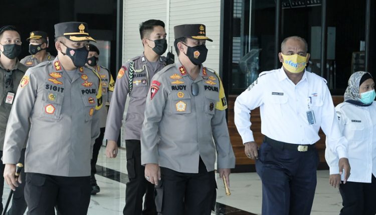 Kapolda Banten Cek Pelabuhan Merak Koordinasikan Larangan Mudik
