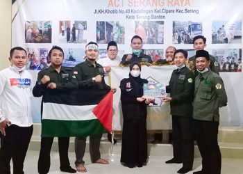 Pemuda Al-Khairiyah Salurkan Donasi untuk Palestina
