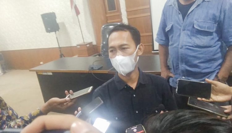 Nelayan Cilegon Geruduk Gedung DPRD