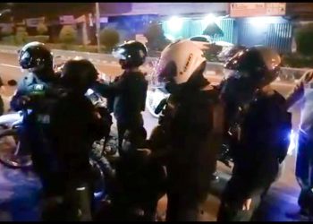 Lagi Nongkrong, Dua Pemuda Terciduk Miliki Ratusan Butir Obat Keras