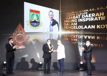 Gara-gara Aplikasi Ojek Pangkalan & Sampah, Helldy Diganjar Penghargaan