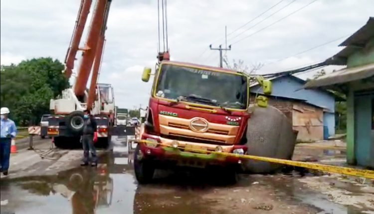 Cairan Kimia Tumpah ke Saluran Drainase, Warga Resah