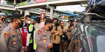 Kapolri Tinjau Arus Mudik di Pelabuhan Merak