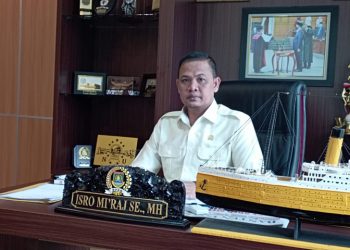 ketua dprd isro mi;raj