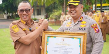 Helldy Beri Penghargan kepada Polisi Pengungkap Penculikan Anak