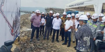 Menteri Investasi Bawa-bawa Hantu Saat Kunjungi PT Lotte