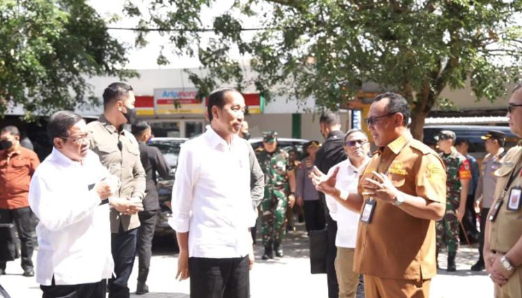 Jokowi ke Pasar Kelapa, Pemkot Cilegon Diminta Jaga Kestabilan Harga Pokok