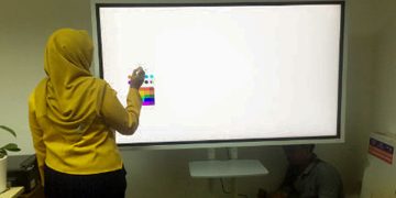 Sejumlah Sekolah di Cilegon Akan Gunakan Papan Tulis Digital