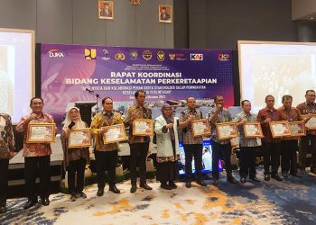 Gegara Bangun Pintu Perlintasan KA, Pemkot Cilegon Raih Penghargaan