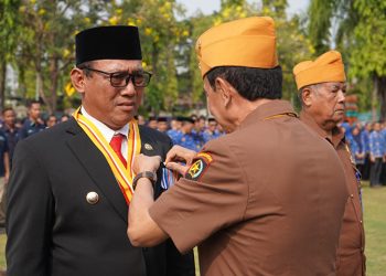 Wali Kota Cilegon Dapat Penghargaan dari Veteran di Hari Pahlawan