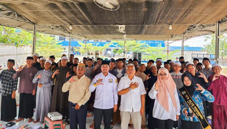 Kesbangpol dan KPU Cilegon Gelar Sosialisasi Pemilu di Ponpes