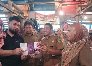 Masyarakat Diminta Waspada Saat Membeli Daging