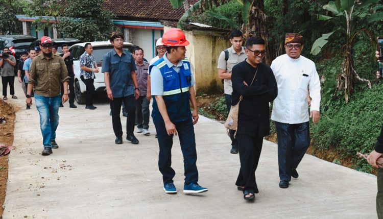 Setelah 20 Tahun Penantian, Jalan di Perbatasan Banten Akhirnya Mulus