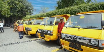 mobil sampah bantuan kementerian PU