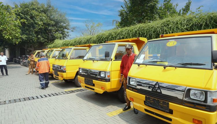 mobil sampah bantuan kementerian PU